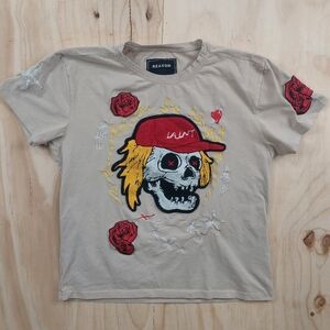 Reason Men's Tan Tee with Embroidered Red and Yellow Bold Skull Design Sixe XL